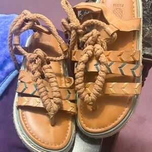 Farm Rio sandel like new only worn in house to try out!